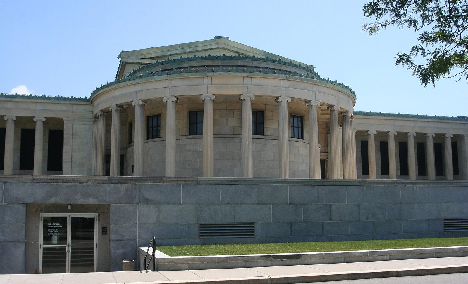 Buffalo's Seasonal Guide Reveals Year-Round Activities From Kayaking to Ice Skating