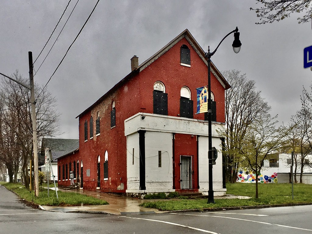 Retirement Living in Buffalo: Inside Look at Neighbourhood Character and Community Vibe
